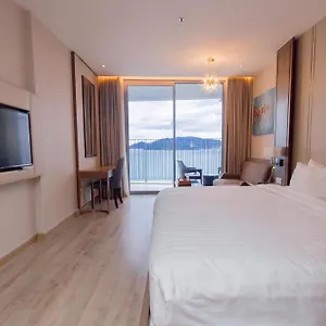 Апарт-отель Moonlight Bay Panorama Condotel Ocean View 