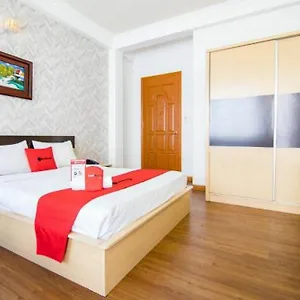 Hotel Quynh Giang Near Hiecc